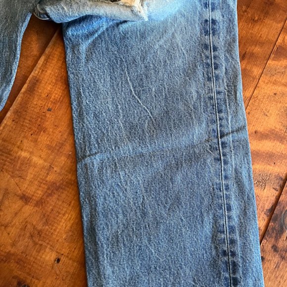 Men’s Levi’s 501 Straight Leg, blue denim, button fly 42” waist - Picture 4 of 7